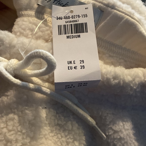 White, fuzzy sweatpants. Medium. - Picture 3 of 4